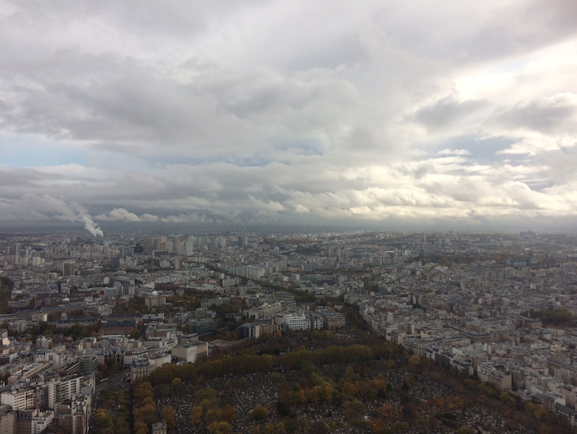 vue prise a gauche de la gare